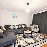 Superb & Elegant 3-Bedroom Apt, Osmanbey
