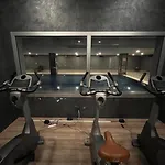 Luxury Residence With Pool In The Center Of Istanbul