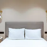 Chic And Convenient Flat In Central Besiktas