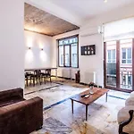 Comfortable Flat With Great Location In Beyoglu