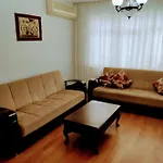 Historia Apartment