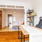 Furnished And Spacious Flat In Central Kadikoy