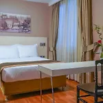 Hotel Troya