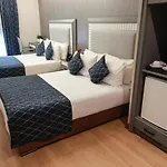 Nova Plaza Park Hotel