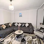 Superb & Elegant 3-Bedroom Apt, Osmanbey