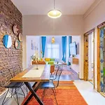 Central And Stylish Flat Near Istiklal Street