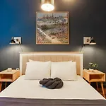 Central And Stylish Flat Near Istiklal Street
