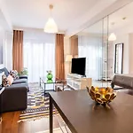 Stylish Flat With Central Location In Sisli