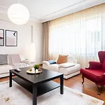 Comfy Flat Near Popular Attractions In Sisli