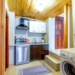 Historical Duplex Villa With Patio In Beyoglu