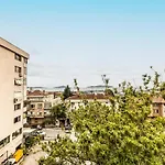 Chic Sea View Flat On Bagdat Avenue In Bostanci
