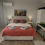 Family Apt For 7 People, 10 Min Walk To Taksim Square