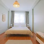Spacious And Central Flat In Sisli