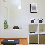 Spacious And Central Flat In Sisli