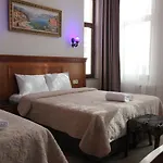 Hotel New House