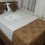 Reyna Suite