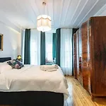 Historical 4-Br Home Steps From Besiktas Stadium & Bosphorus Views - Prime Nisantasi Location!