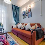 4-Story Gem In Cihangir - 5 Bedroom & Cute Rooftop