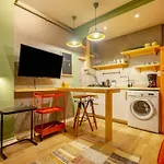 Pleasant Flat Near Taksim Square In Beyoglu
