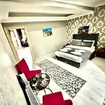 Taksim Luxury Square Residence