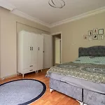Besiktas And Sisli Luxury Central Flat