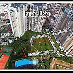 Acik Havuz Ve Deniz Manzarasi Sunan Site Ev