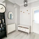 Pleasant And Central Flat In Turkali Besiktas