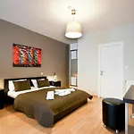 Cozy Suites
