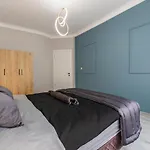 Zer Suites