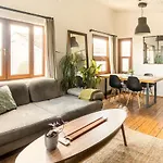 Cosy Roof Flat On 5Th Floor With Bosphorus View