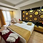 Vvr Hotel