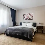 Chic Spacious Flat W Balcony 5 Min To Moda Coast
