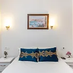 Istanbul House Hotel