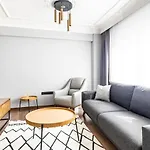 Cozy Flat 3 Min To Bull Statue In Kadikoy