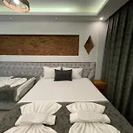 Arat Apartments