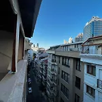 Amazing 1 Bedroom Penthouse Apartment With Large Terrace In Sisli