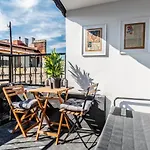 Lovely Flat With Terrace On Istiklal Street