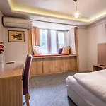Charmsuites Pera