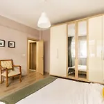 Modern And Central Flat In Nisantasi