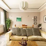 Modern And Central Flat In Nisantasi