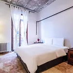 Dreamy Flat With Excellent Location In Beyoglu