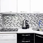 Convenient Flat 15 Min To Bagdat Avenue