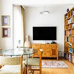 Elegant Flat W Terrace 15 Min To Galata Tower