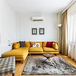 Elegant Flat W Terrace 15 Min To Galata Tower
