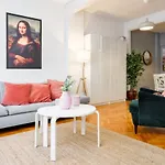 Gorgeous Apartment With Central Location In Sisli