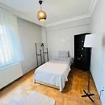 Sisli Trump Home Air-Conditioned Apartment