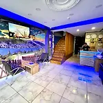 Taksim Newaz Hotel