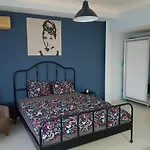 Vip Sisli Square Central House