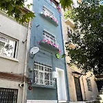 Comelivego Taksim K