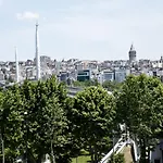 Roof Istanbul Hotel